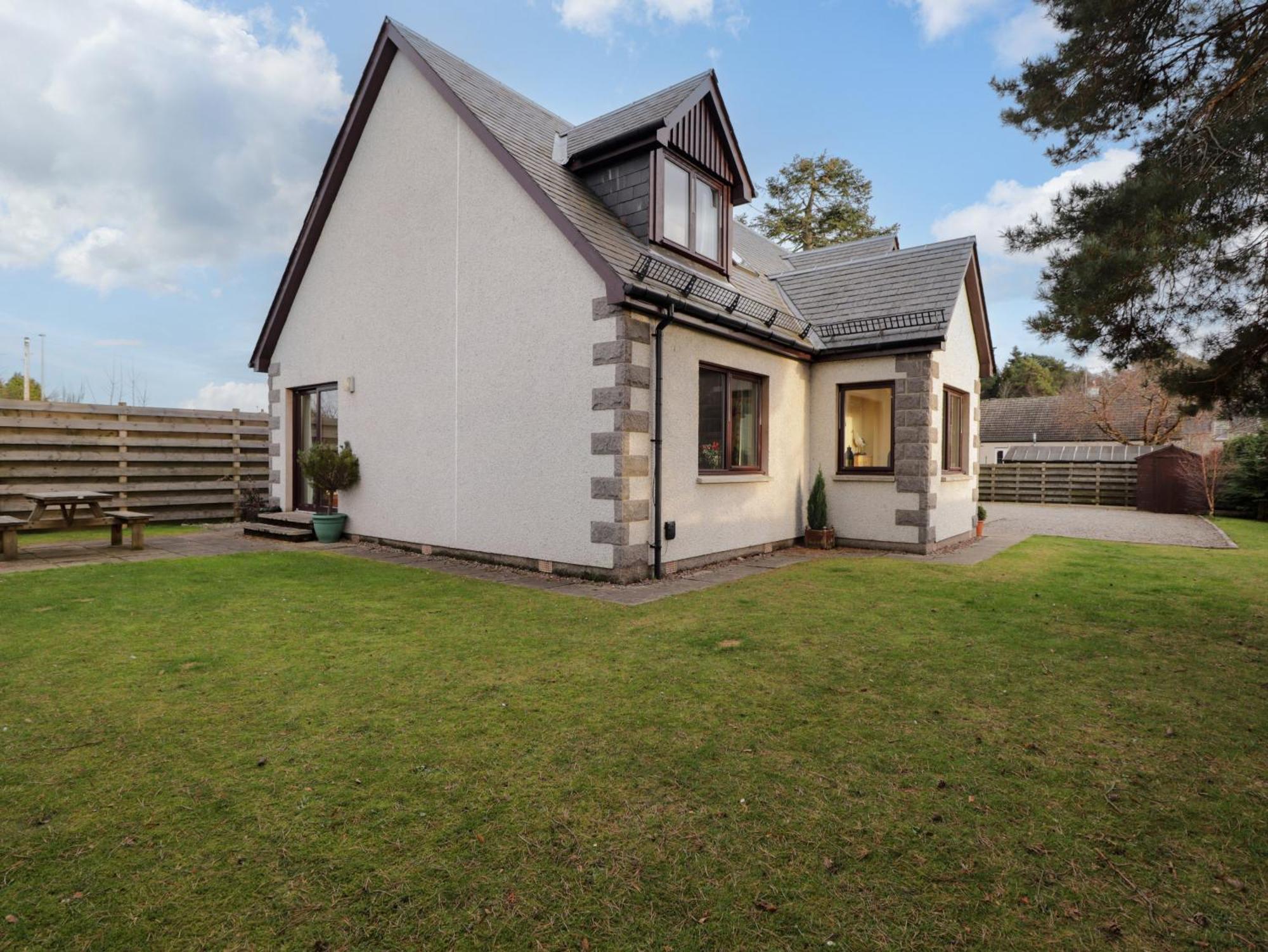 Bruach Gorm Cottage Grantown-on-Spey Екстер'єр фото