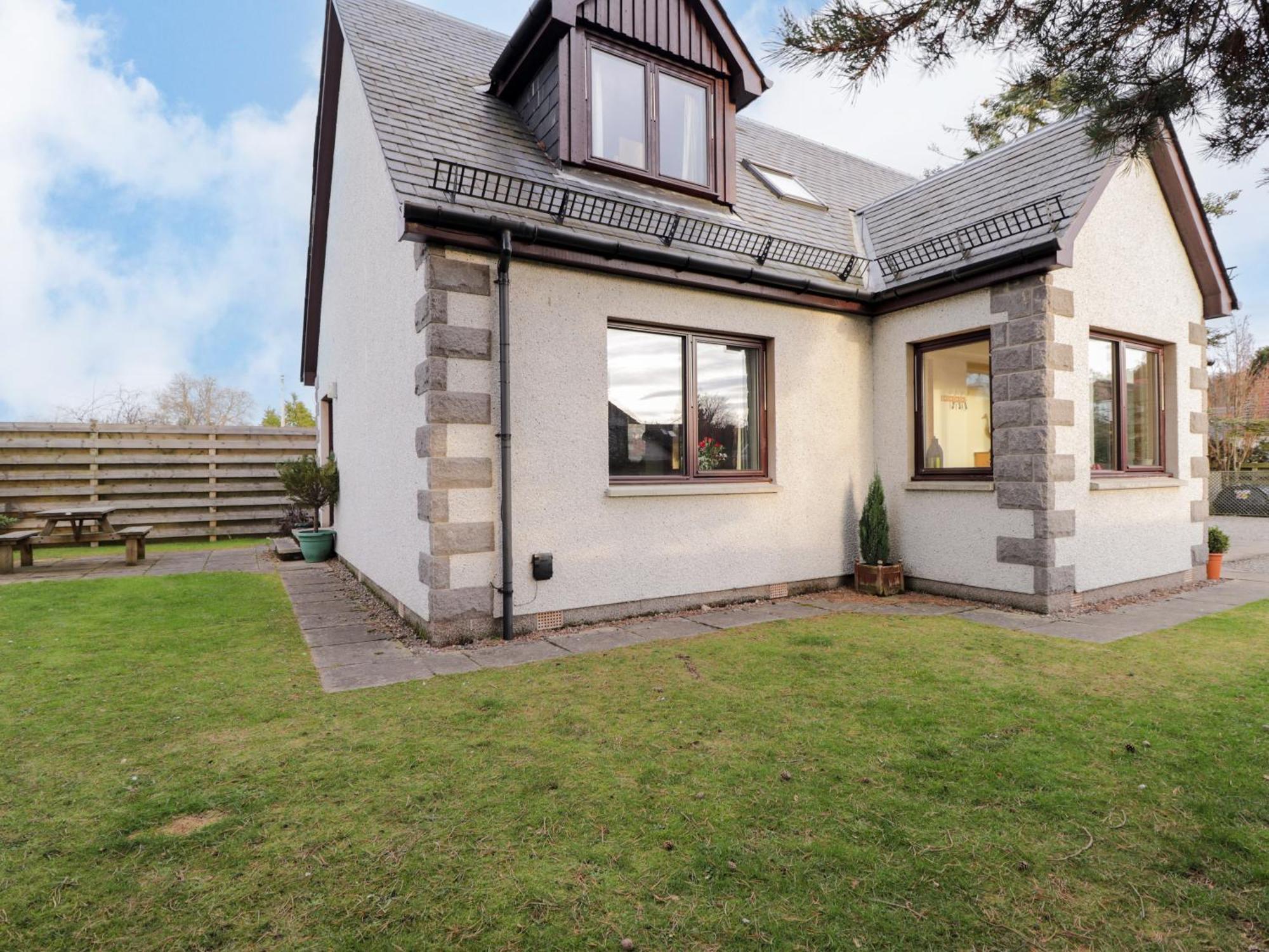 Bruach Gorm Cottage Grantown-on-Spey Екстер'єр фото